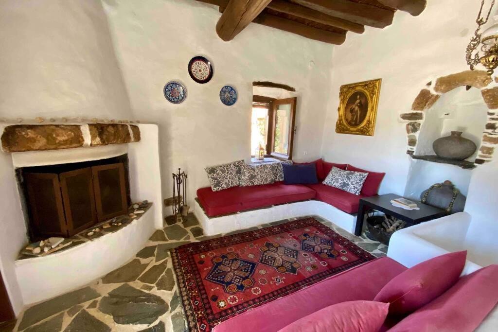 The Old Stone Cottage 카리스토스 외부 사진